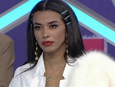 Ο απόλυτος πειρασμός: Η Χριστίνα και οι καμπύλες της μας... στέλνουν! (φωτό)